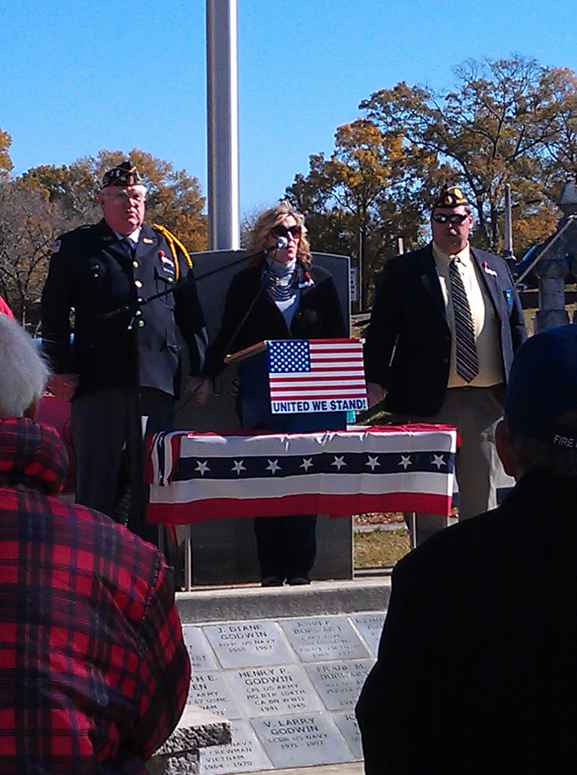 Veterans Memorial (Singer Pic)